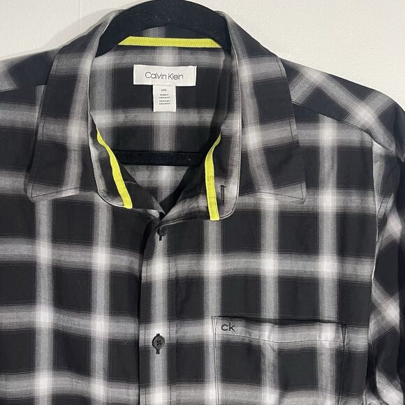 Calvin Klein Men’s Black Gray Checkered Long Sleeve Button Up Shirt Size L - Picture 2 of 7